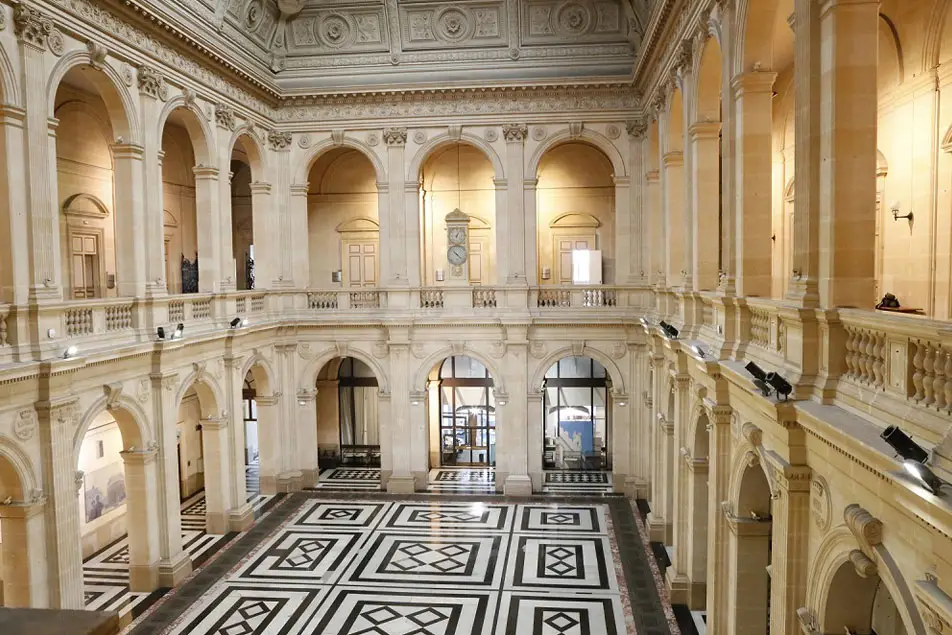 Location salle soirée de gala à marseille | Palais de La Bourse - WTCMP Centre de congrès & centre d'affaires à marseille et Paris