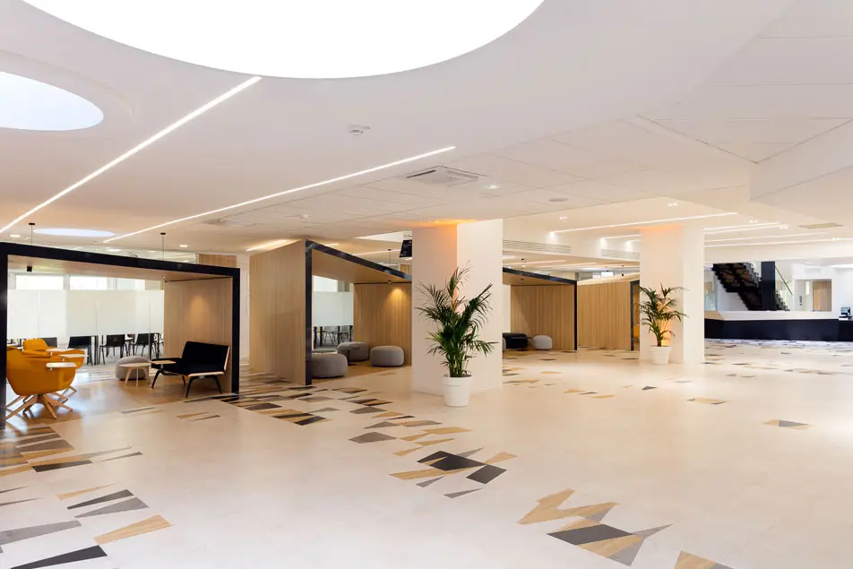 Louez une salle pour votre convention d'entreprise à marseille centre ville | City Center - World Trade Center Marseille