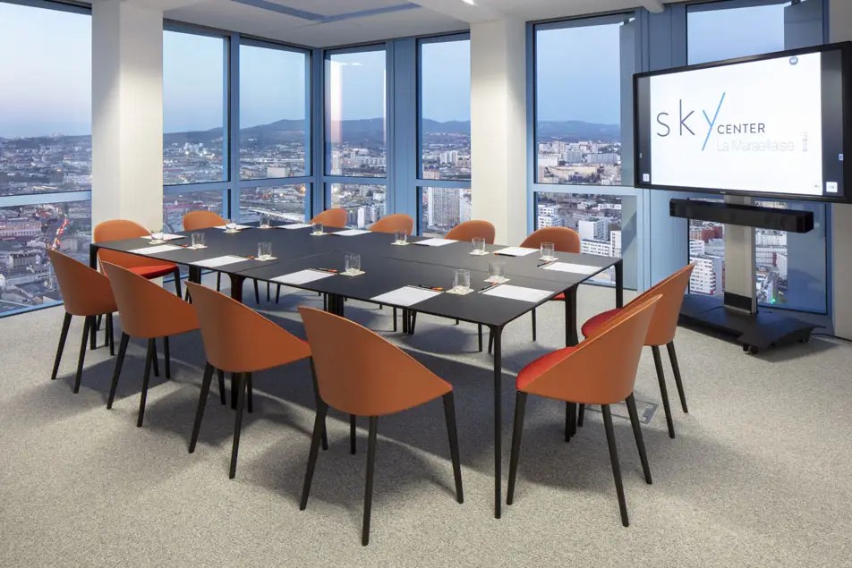 Louez un bureau en centre ville marseille - Sky Center - World Trade Center Marseille