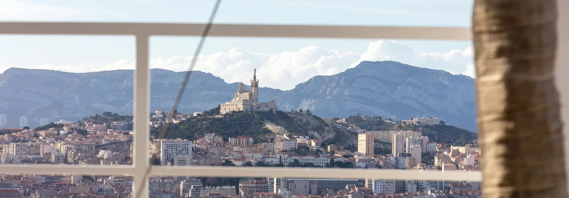 Location salle de réception avec traiteur à Marseille Tour La Marseillaise - Sky Center